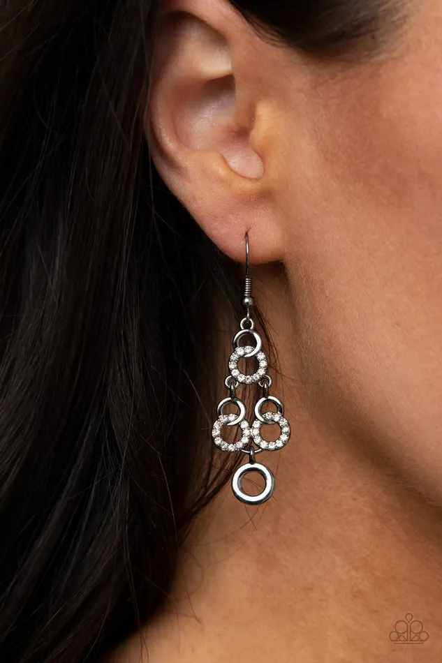 Paparazzi Jewelry Earrings Paparazzi Earring Luminously Linked Black