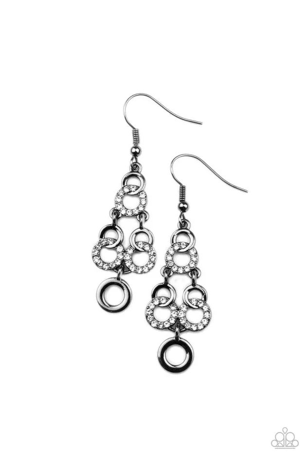 Paparazzi Jewelry Earrings Paparazzi Earring Luminously Linked Black