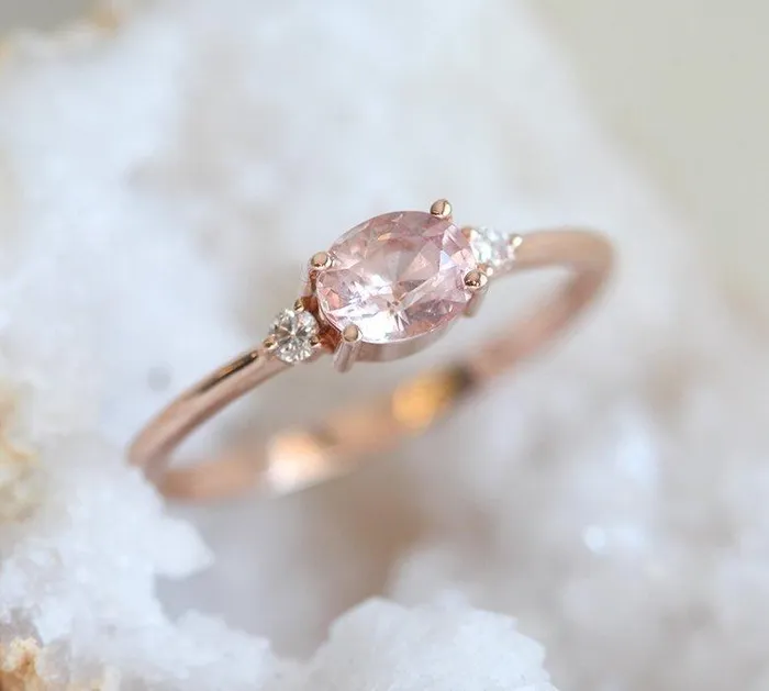 Rings Capucinne Keya Peach Sapphire Diamond Ring
