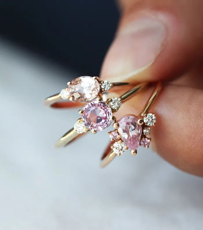 Rings Capucinne Keya Peach Sapphire Diamond Ring