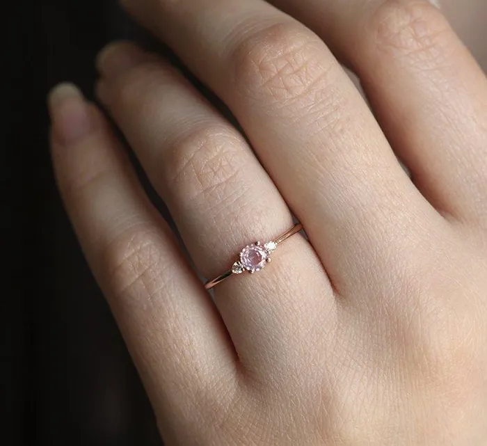 Rings Capucinne Keya Peach Sapphire Diamond Ring
