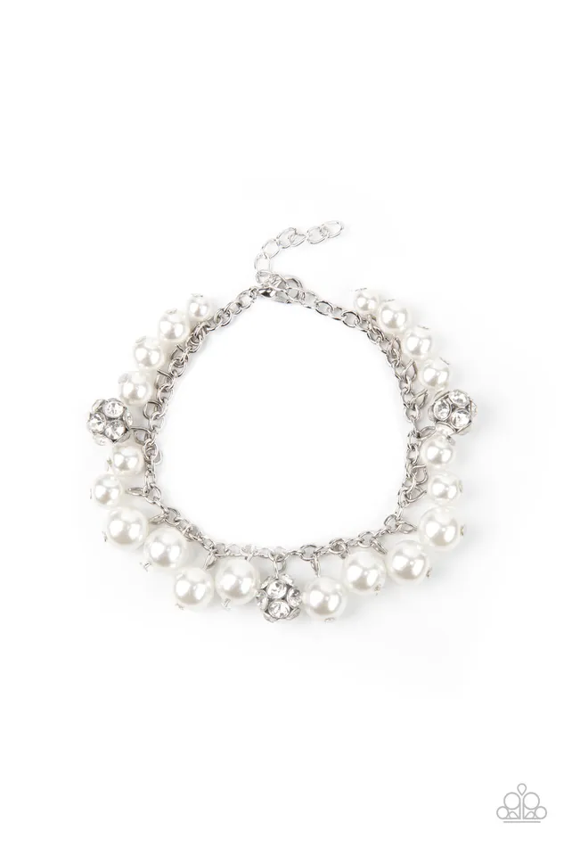 All Eyes On U Jewelry Paparazzi Accessories Bracelets The GRANDEUR Tour White Paparazzi Bracelet All Eyes On U Jewelry Paparazzi Accessories Bracelets The GRANDEUR Tour White Paparazzi Bracelet
